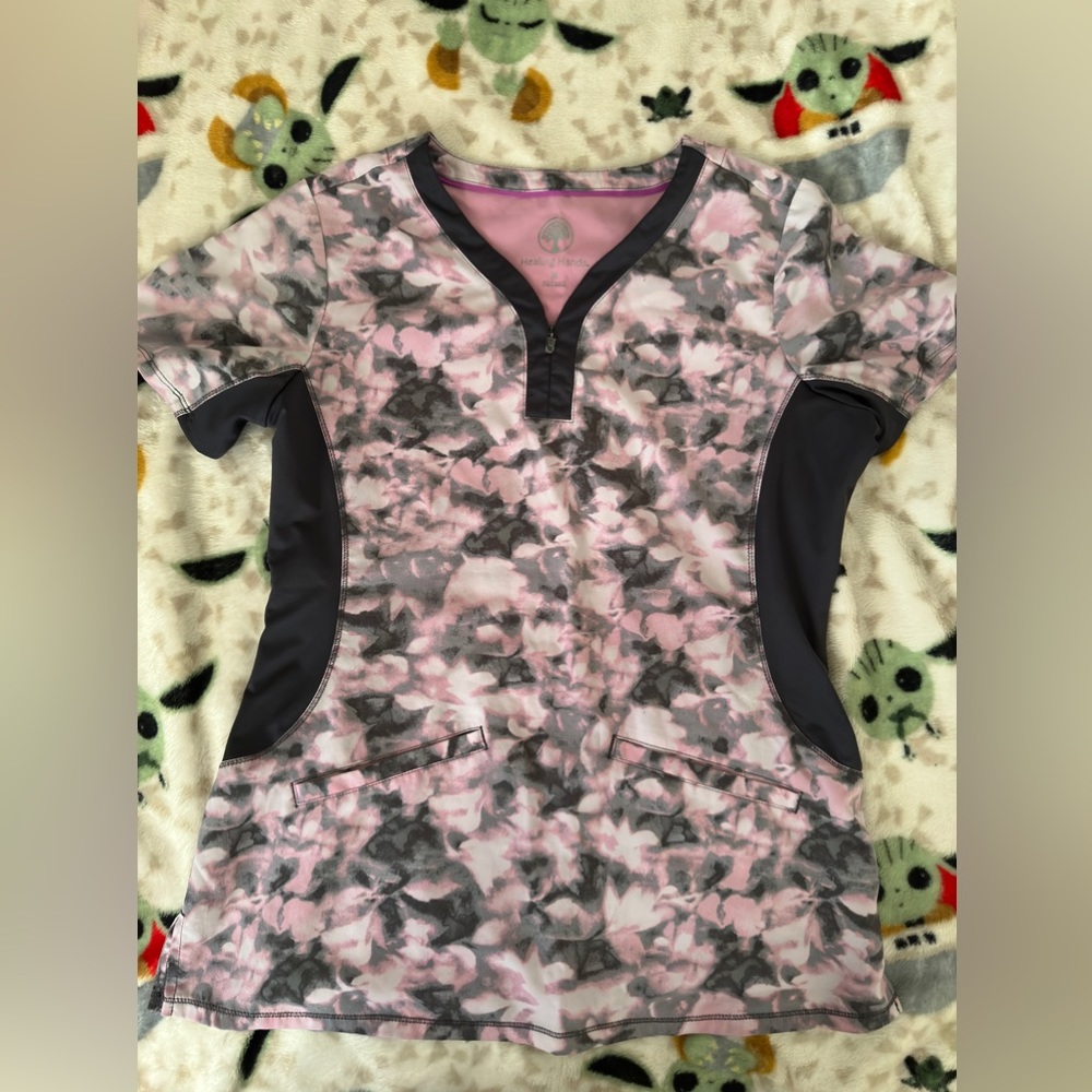 Healing Hands scrub set, shirt size M and Pants size S